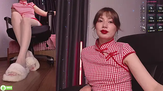 WendyyEmily online show from May 7, 7:23 am