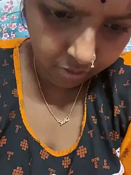 Snapshot of Beauty-queen chatting on March 17, 4:54 pm Beauty-queen online show from March 17, 4:54 pm