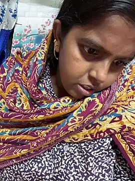 Snapshot of Beauty-queen chatting on December 14, 10:43 am Beauty-queen online show from December 14, 10:43 am