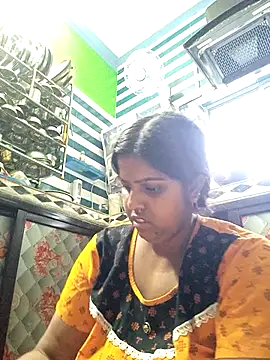 Snapshot of Beauty-queen chatting on March 11, 4:30 am Beauty-queen online show from March 11, 4:30 am