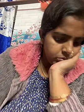 Snapshot of Beauty-queen chatting on February 22, 3:47 pm Beauty-queen online show from February 22, 3:47 pm