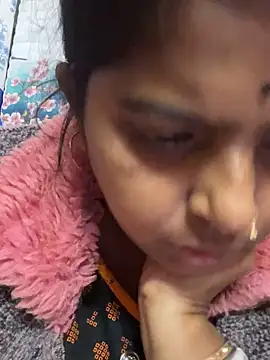 Snapshot of Beauty-queen chatting on February 25, 4:04 pm Beauty-queen online show from February 25, 4:04 pm