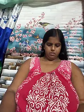 Snapshot of Beauty-queen chatting on September 14, 1:33 pm Beauty-queen online show from September 14, 1:33 pm