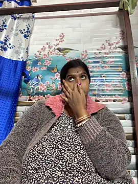 Snapshot of Beauty-queen chatting on February 21, 11:01 am Beauty-queen online show from February 21, 11:01 am