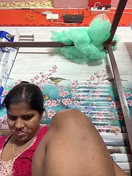 Snapshot of Beauty-queen chatting on March 16, 4:56 pm Beauty-queen online show from March 16, 4:56 pm