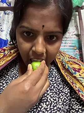 Snapshot of Beauty-queen chatting on March 9, 5:17 pm Beauty-queen online show from March 9, 5:17 pm
