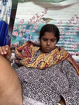 Snapshot of Beauty-queen chatting on November 23, 5:50 am Beauty-queen online show from November 23, 5:50 am