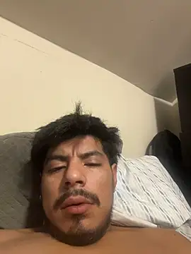 Snapshot of MynameisPaco chatting on November 8, 3:54 am MynameisPaco online show from November 8, 3:54 am