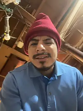 Snapshot of MynameisPaco chatting on November 7, 7:13 am MynameisPaco online show from November 7, 7:13 am