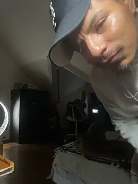 Snapshot of MynameisPaco chatting on December 5, 7:23 pm MynameisPaco online show from December 5, 7:23 pm