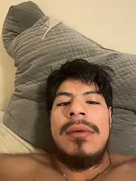 Snapshot of MynameisPaco chatting on November 25, 1:39 am MynameisPaco online show from November 25, 1:39 am