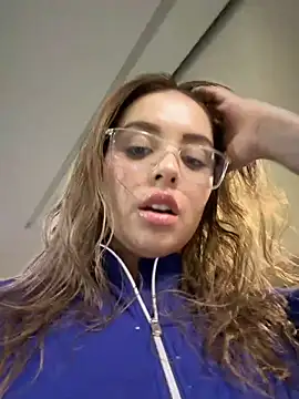 Alirawrz online show from May 30, 4:01 pm