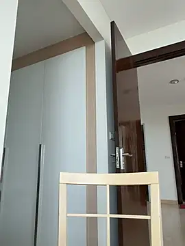 Alirawrz online show from February 15, 5:19 am