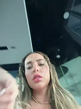 Alirawrz online show from February 20, 6:19 am