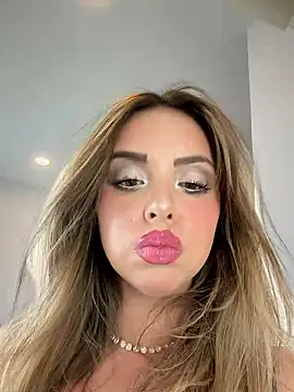 Alirawrz online show from March 4, 3:58 am