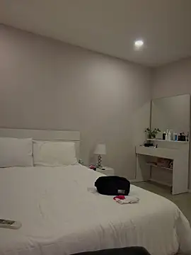 Alirawrz online show from March 8, 10:29 am