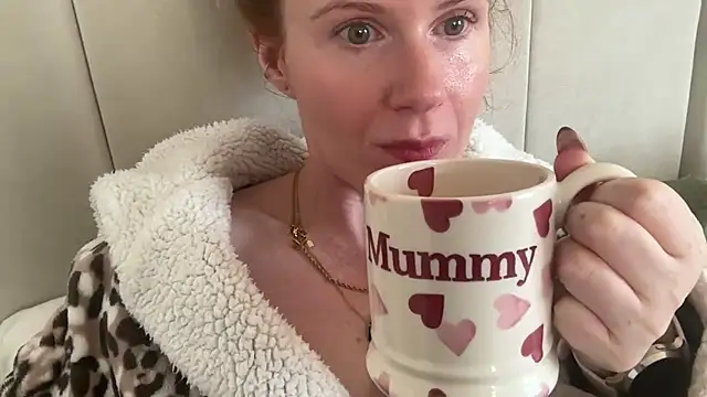 redheadrosie69 online show from September 25, 9:04 am