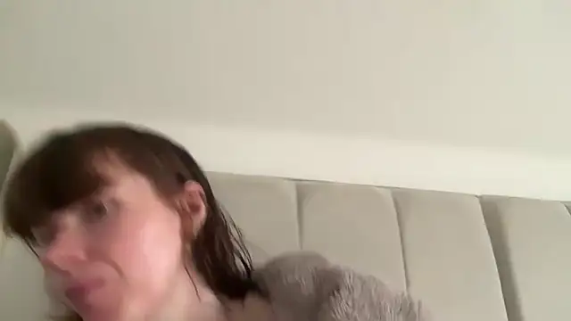 redheadrosie69 online show from February 13, 10:04 am