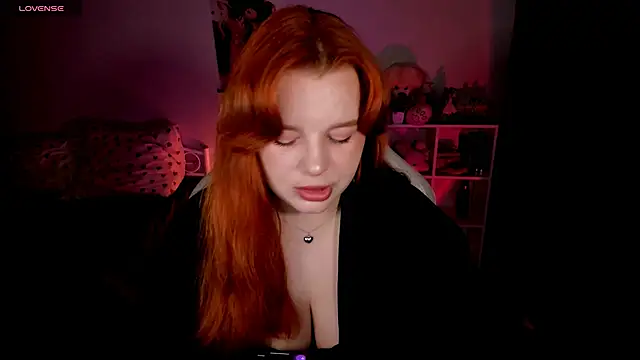 Snapshot of _Lisa_x chatting on October 1, 4:55 pm Lisa x online show from October 1, 4:55 pm