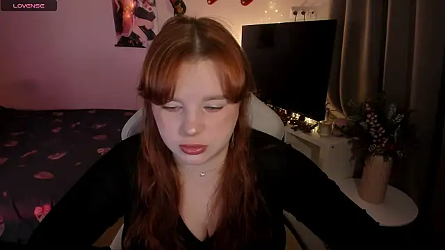 Snapshot of _Lisa_x chatting on December 31, 10:37 am Lisa x online show from December 31, 10:37 am