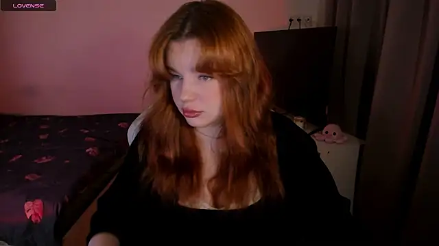 Snapshot of _Lisa_x chatting on December 4, 5:21 am Lisa x online show from December 4, 5:21 am
