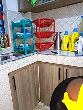 Hotfirespicegiri245 online show from December 4, 3:33 pm