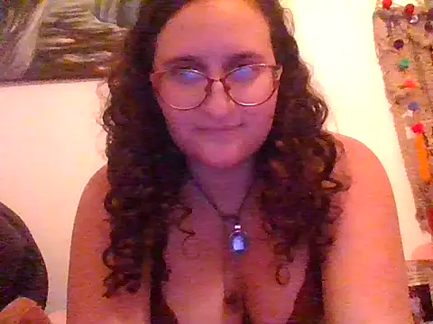Snapshot of juicyrubies chatting on January 15, 5:47 pm juicyrubies online show from January 15, 5:47 pm