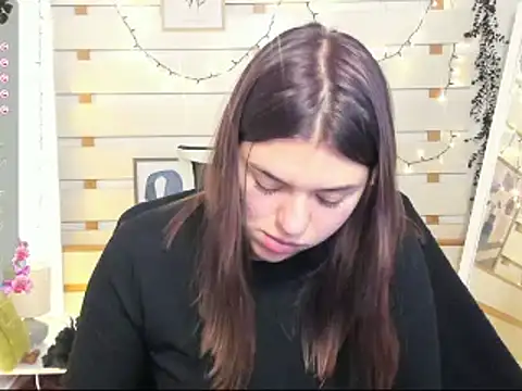 Josephine Kiss online show from December 22, 8:14 am