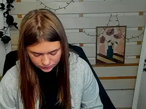 Josephine Kiss online show from July 8, 9:43 am