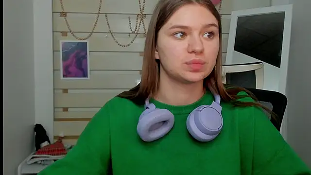 Josephine Kiss online show from February 21, 1:22 pm