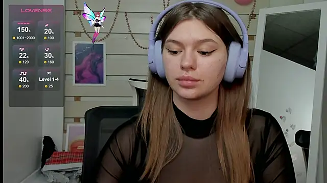 Josephine Kiss online show from March 9, 1:59 pm