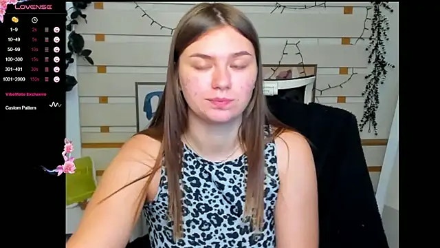 Josephine Kiss online show from May 12, 10:32 am