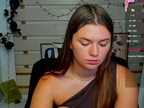Josephine Kiss online show from June 30, 5:07 am