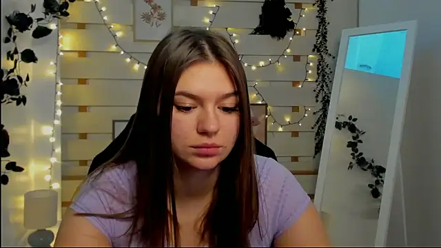 Josephine Kiss online show from February 24, 5:19 am