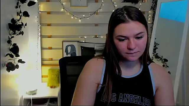 Josephine Kiss online show from March 1, 1:33 pm