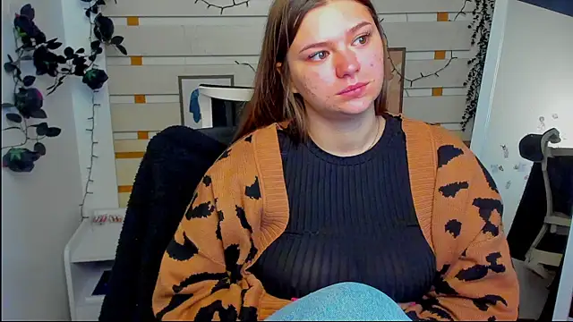 Josephine Kiss online show from April 26, 7:27 am