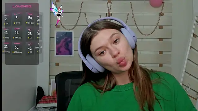 Josephine Kiss online show from March 13, 1:07 pm