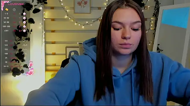 Josephine Kiss online show from February 26, 1:22 pm