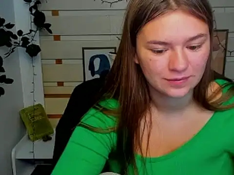 Josephine Kiss online show from July 9, 10:04 am