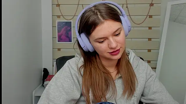 Josephine Kiss online show from February 25, 3:53 pm