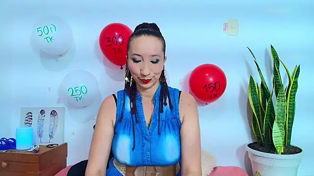 Snapshot of miss-leyla chatting on March 19, 4:13 pm miss-leyla online show from March 19, 4:13 pm