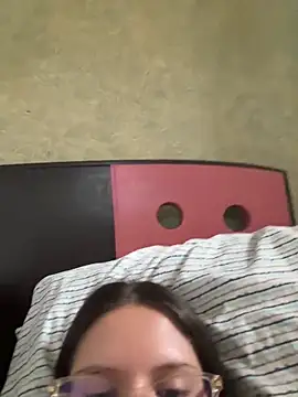 livgomez online show from February 23, 12:48 pm