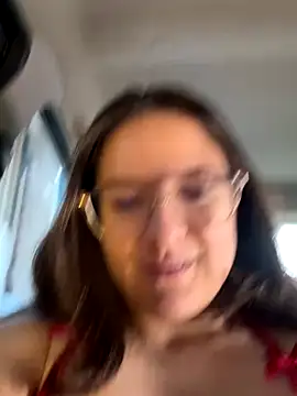 livgomez online show from November 11, 2:34 pm