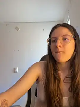 Snapshot of livgomez chatting on March 15, 2:13 pm livgomez online show from March 15, 2:13 pm
