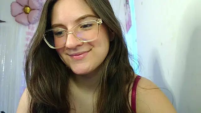 livgomez online show from September 21, 12:10 pm