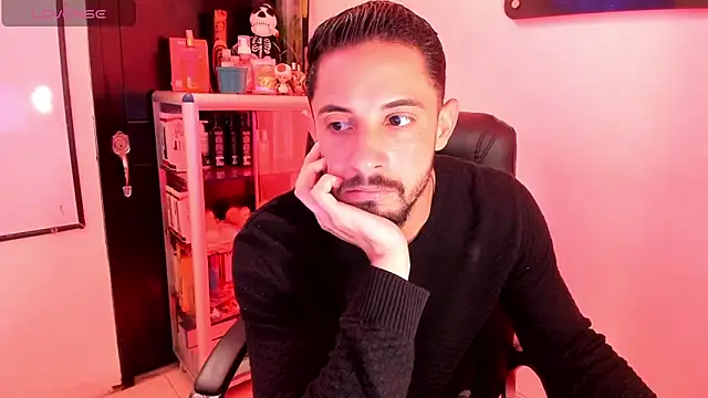 Snapshot of Erick_Wall chatting on March 14, 4:02 pm Erick Wall online show from March 14, 4:02 pm