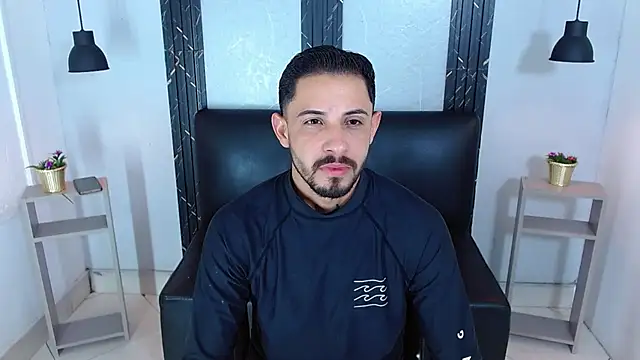 Snapshot of Erick_Wall chatting on July 16, 2:19 am Erick Wall online show from July 16, 2:19 am