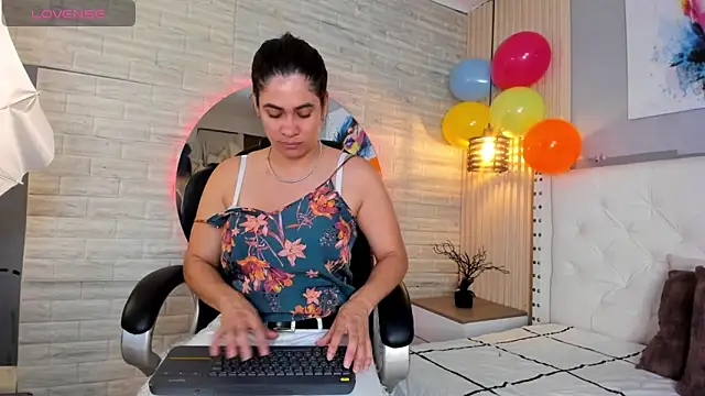 sussy  stone online show from May 14, 12:13 pm