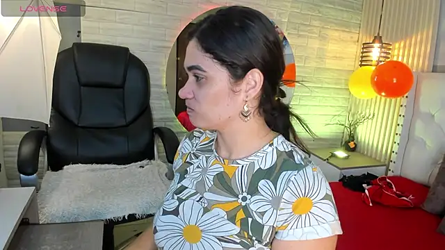 sussy  stone online show from April 25, 11:57 am