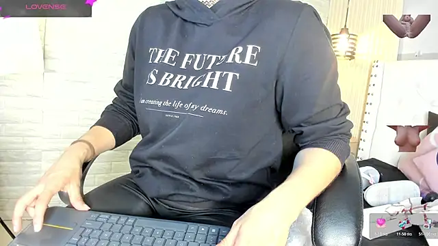 sussy  stone online show from April 9, 11:49 am